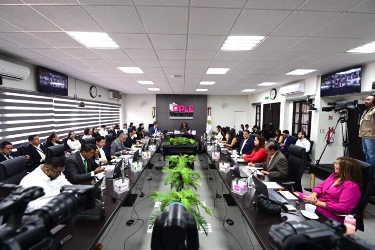 Consejo General del OPLE Veracruz instala la Sesión Permanente de Vigilancia para las Elecciones Locales 2024.
