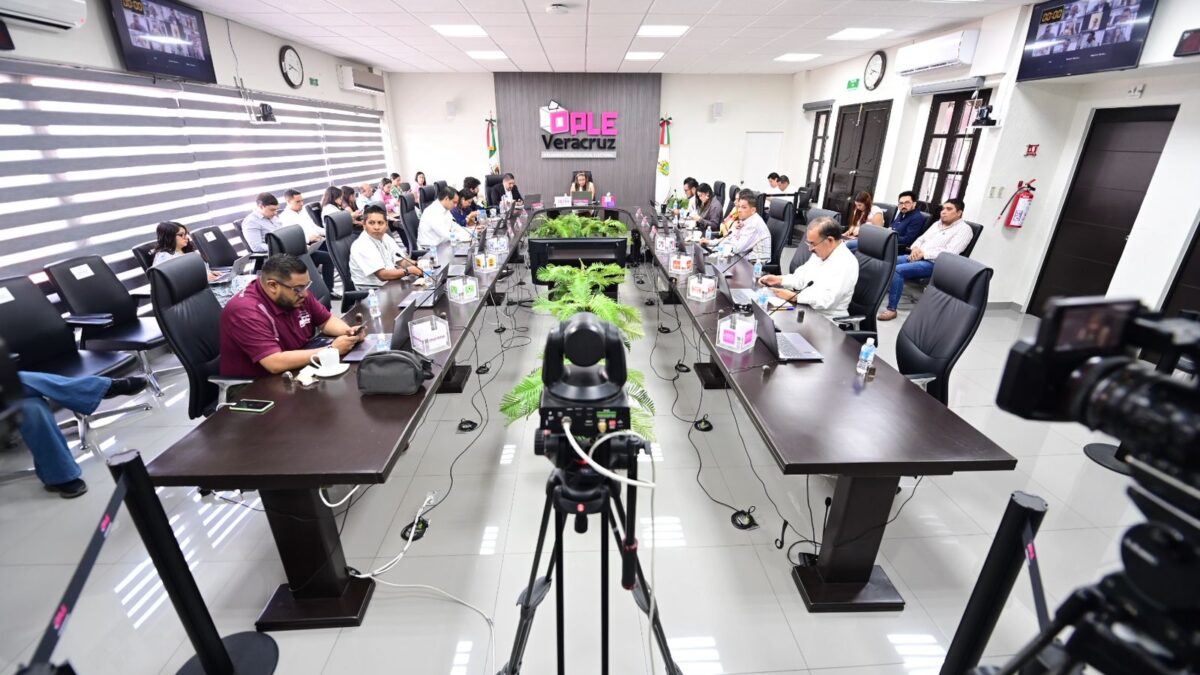 OPLE Veracruz inicia sesión permanente de vigilancia de cómputos distritales 2024