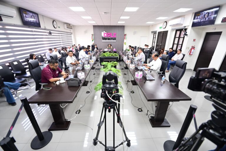 OPLE Veracruz inicia sesión permanente de vigilancia de cómputos distritales 2024