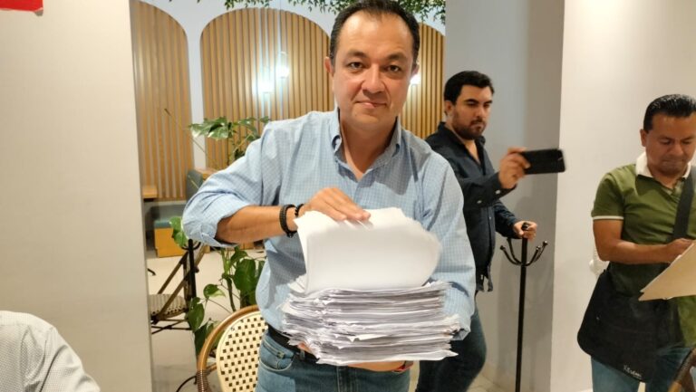 Américo anuncia que peleará su triunfo en los tribunales.