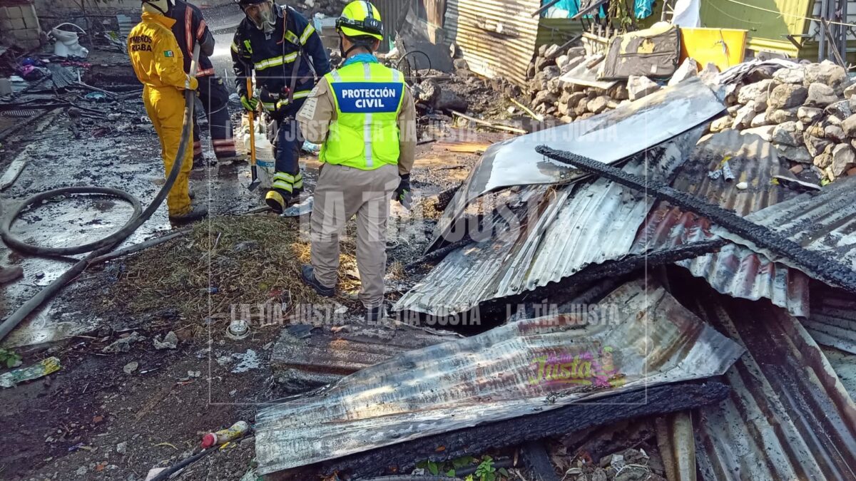 Incendio calcina vivienda en Orizaba