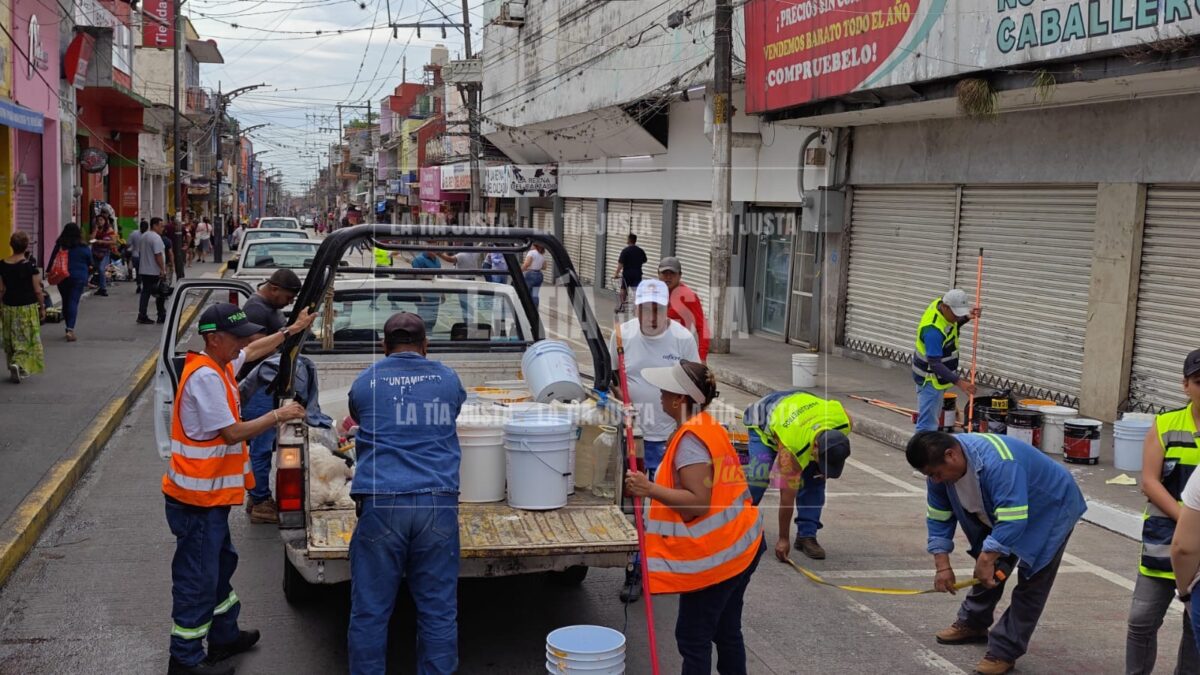 Realizan balizamiento en calles del mercado Revolución
