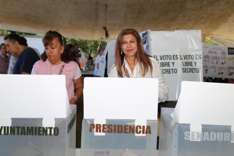 Rechazan acusaciones de Carolina Pacheco contra equipo de Juanita Carrillo en Cuautitlán.
