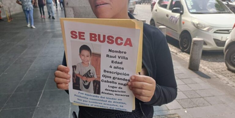 Víctimas de violencia vicaria e institucional piden apoyo al gobierno de #Veracruz por menor sustraído.
