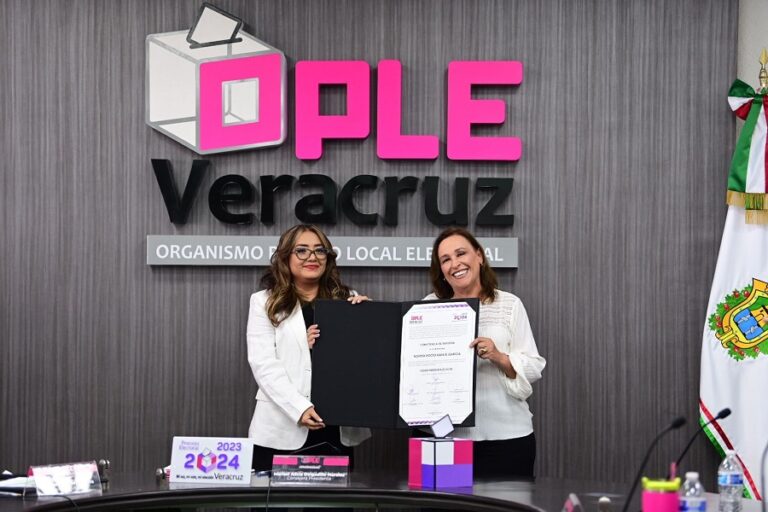 OPLE Veracruz entrega constancia de mayoría a la Gobernadora Constitucional Electa