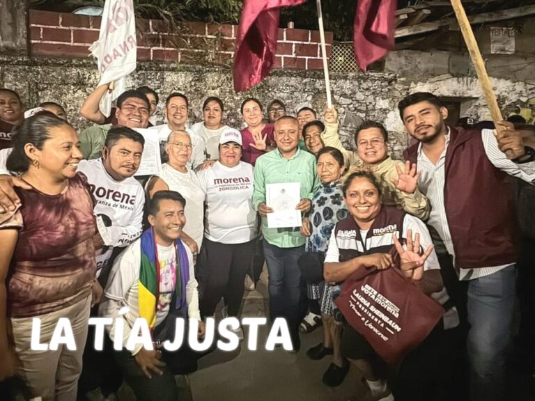 RECIBE BENITO AGUAS ATLAHUA CONSTANCIA DE MAYORIA Y ES OFICIALMENTE DIPUTADO ELECTO POR EL DISTRITO 18 FEDERAL.