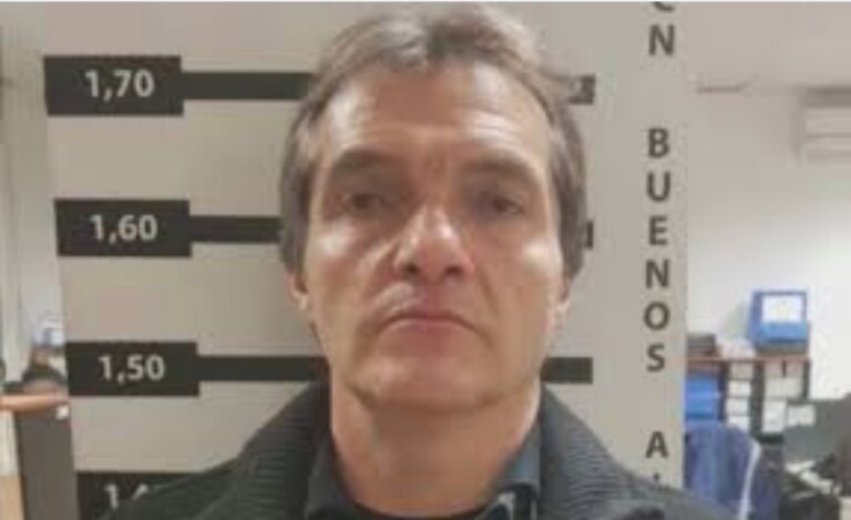 Reportan detención de Carlos Ahumada en Panamá .
