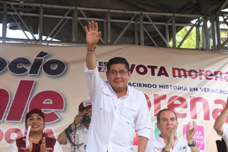 Con relación a lo expresado por el candidato priista derrotado a la gubernatura, así como los dirigentes nacionales del PRIAN en torno de la investigación que se le sigue al exalcalde Miguel Ángel Yunes Márquez, me permito comentar lo siguiente en mi carácter de presidente del Comité Ejecutivo Estatal de Morena: