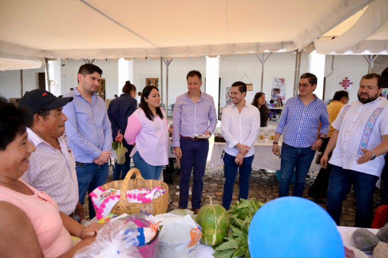 Concluye el primer día de actividades del Tercer Festival de la Flor de Izote en Córdoba