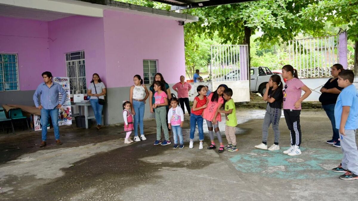 Reciben niños de la escuela Cuauhtémoc en Córdoba el “Programa Inspira“