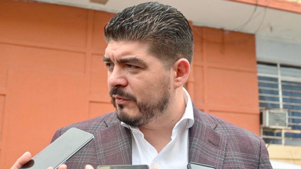 Zenyazen Escobar impulsará la Beca Universal para Niñas y Niños