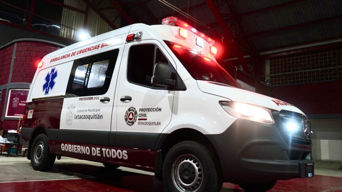 EN IXTAC, ADQUIEREN UNA NUEVA AMBULANCIA PARA ATENCIÓN DE LOS ZOQUITECOS