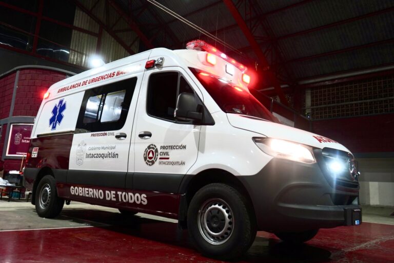 EN IXTAC, ADQUIEREN UNA NUEVA AMBULANCIA PARA ATENCIÓN DE LOS ZOQUITECOS