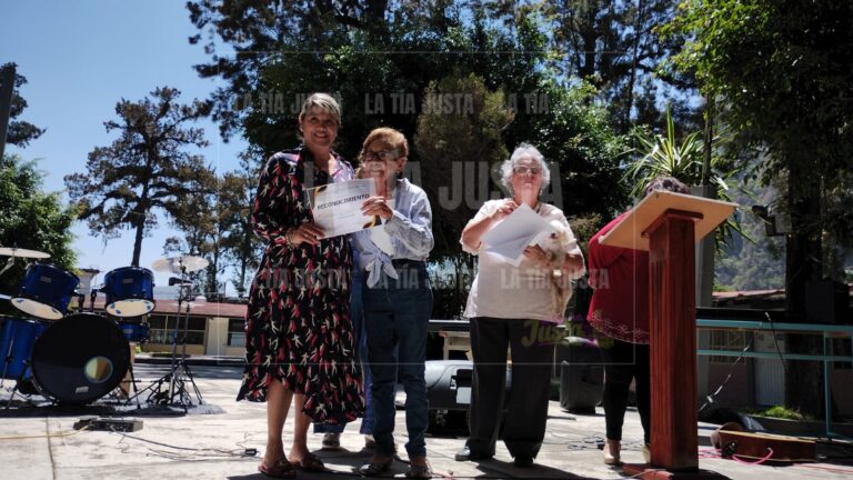Se reúne generación de ex alumnos de la Mártires