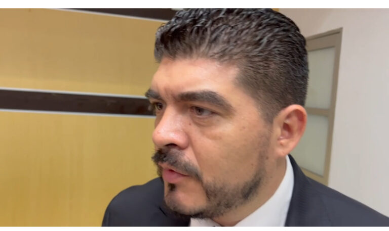 Zenyazen Escobar impulsa Reformas Constitucionales
