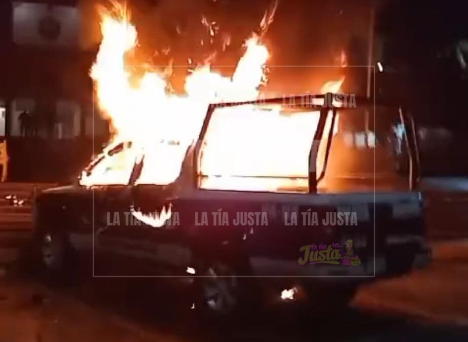 Le prenden fuego a Patrulla de la Policía Municipal de Ixhuatlancillo