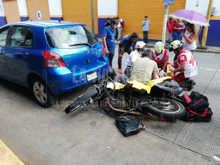 CAMIONETA IMPACTA A MOTOCICLISTA
