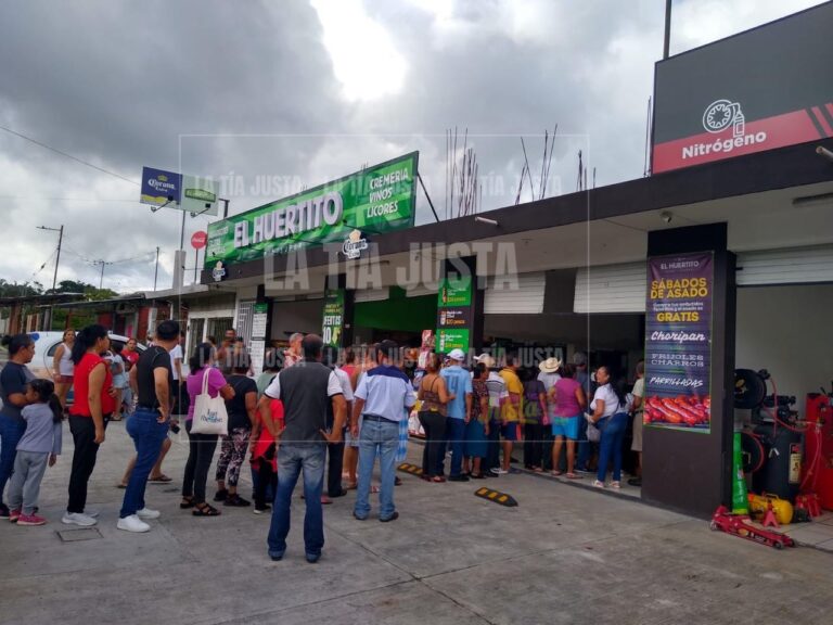 Cierran carretera hacia la Luz Palotal