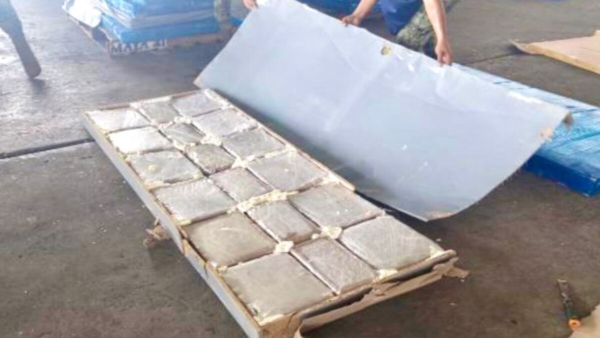 Incautan en aduana de Veracruz 7 toneladas de marihuan# que iban a Dominicana