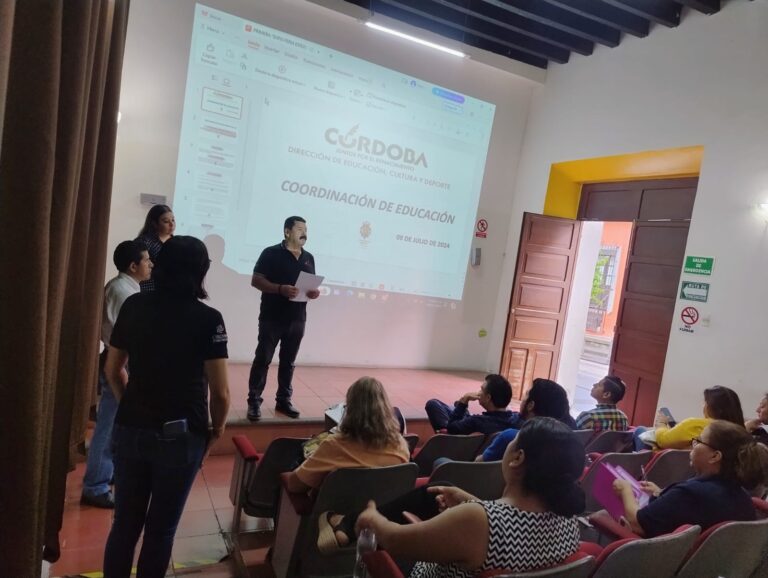 Organiza ayuntamiento de Córdoba la “Expo Feria estudiantil del renacimiento”