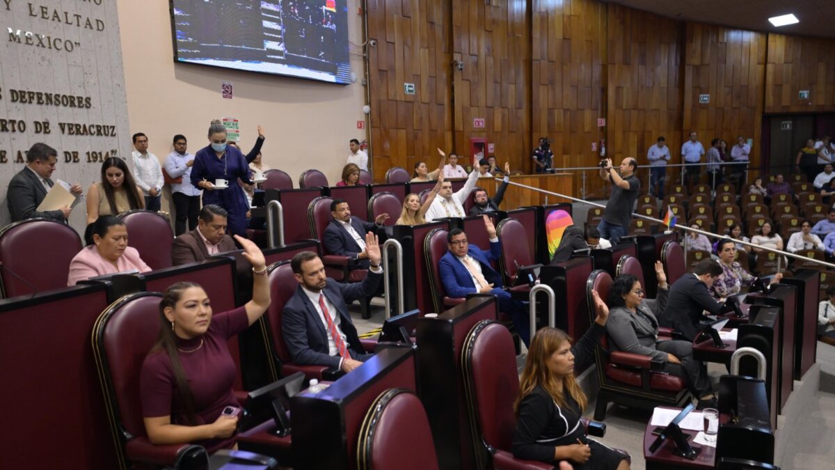 Avalan que Comisión de Regularización de Predios Escolares sea Permanente