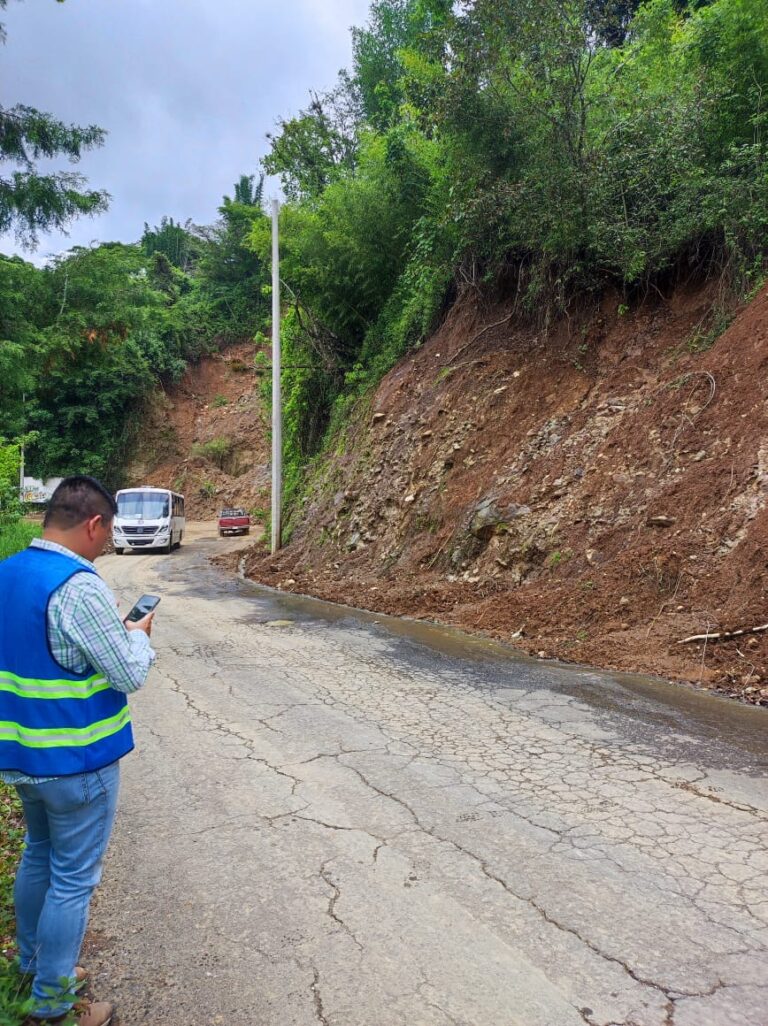 Activan la circulación en la carretera Tecama Calería-Acayotla