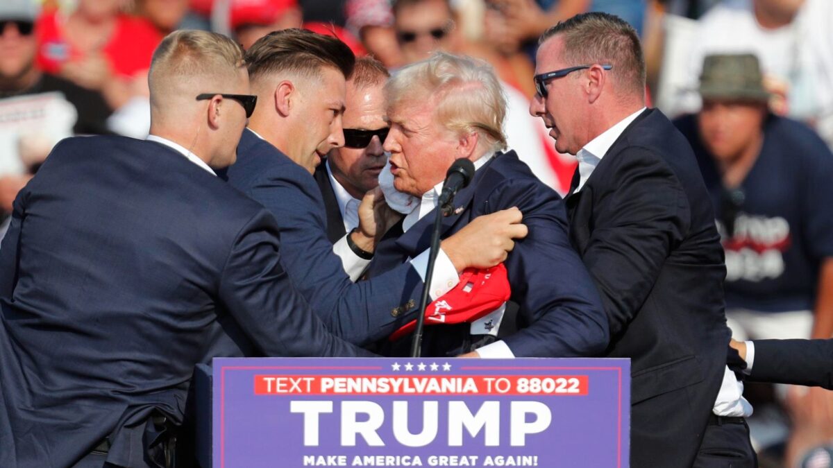 Dos muertos en el mitin de Trump, incluido el presunto autor del tiroteo