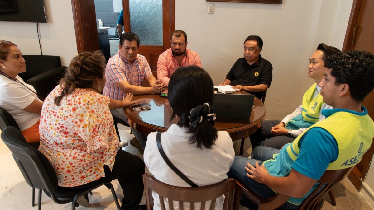Encabeza Presidente reunión con voluntariado de ASEZ WAO