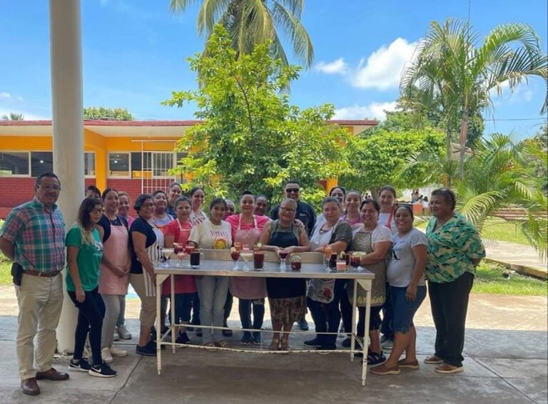 Apoya DIF municipal gestionando aparatos auditivos