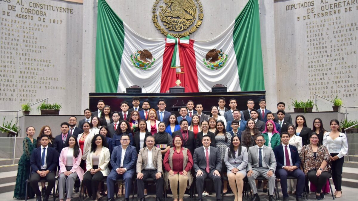 Presenta XIX Parlamento Juvenil propuestas al Congreso de Veracruz