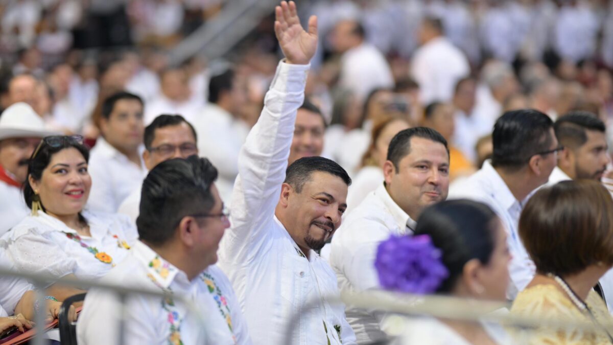 Cuitláhuac García le dio orden y paz social a Veracruz: Gómez Cazarín