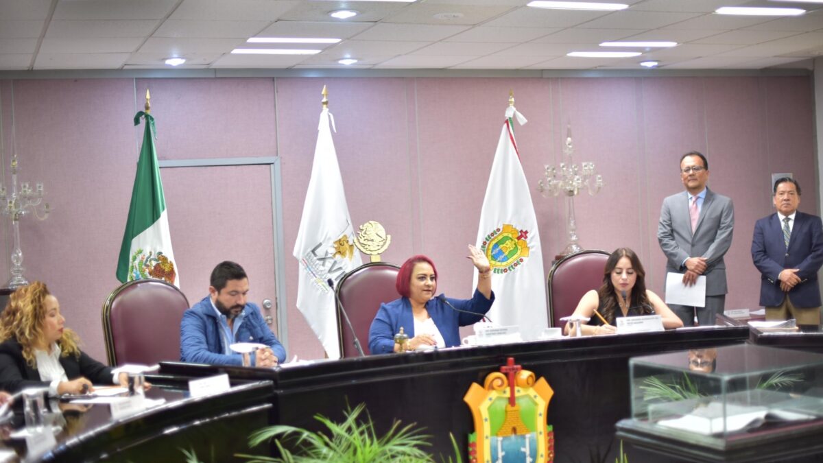 Presentan diputadas solicitudes de licencia para separarse del cargo