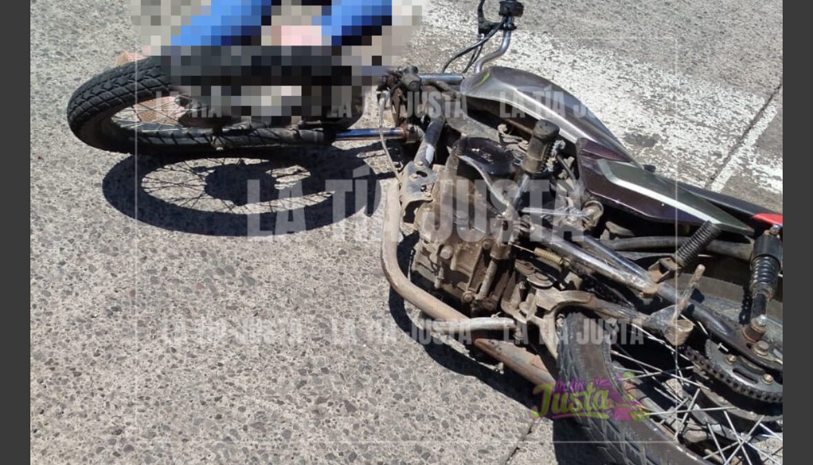 Motociclista atropella a mujer en la Alameda