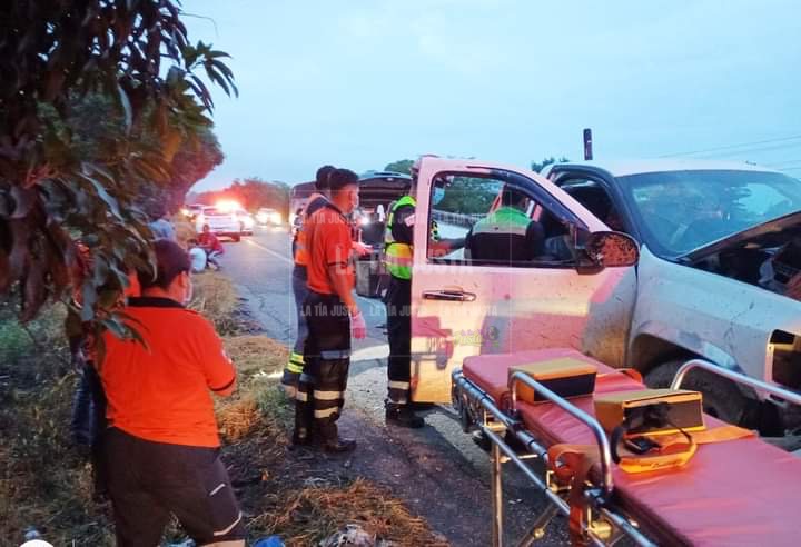 Muere bebé en accidente vehicular