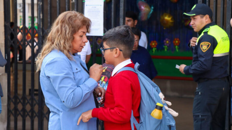 Ni los levantes, en estos estados no hay regreso a clases