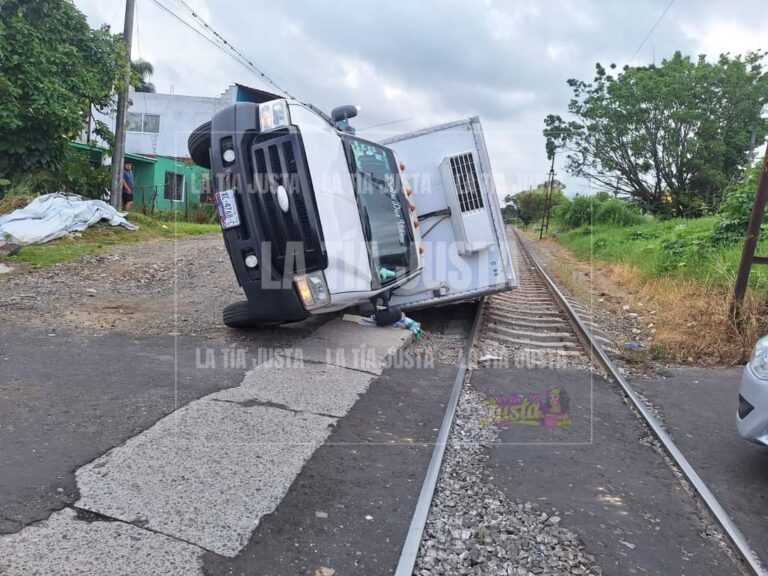 CASI “SE LO LLEVA EL TREN”