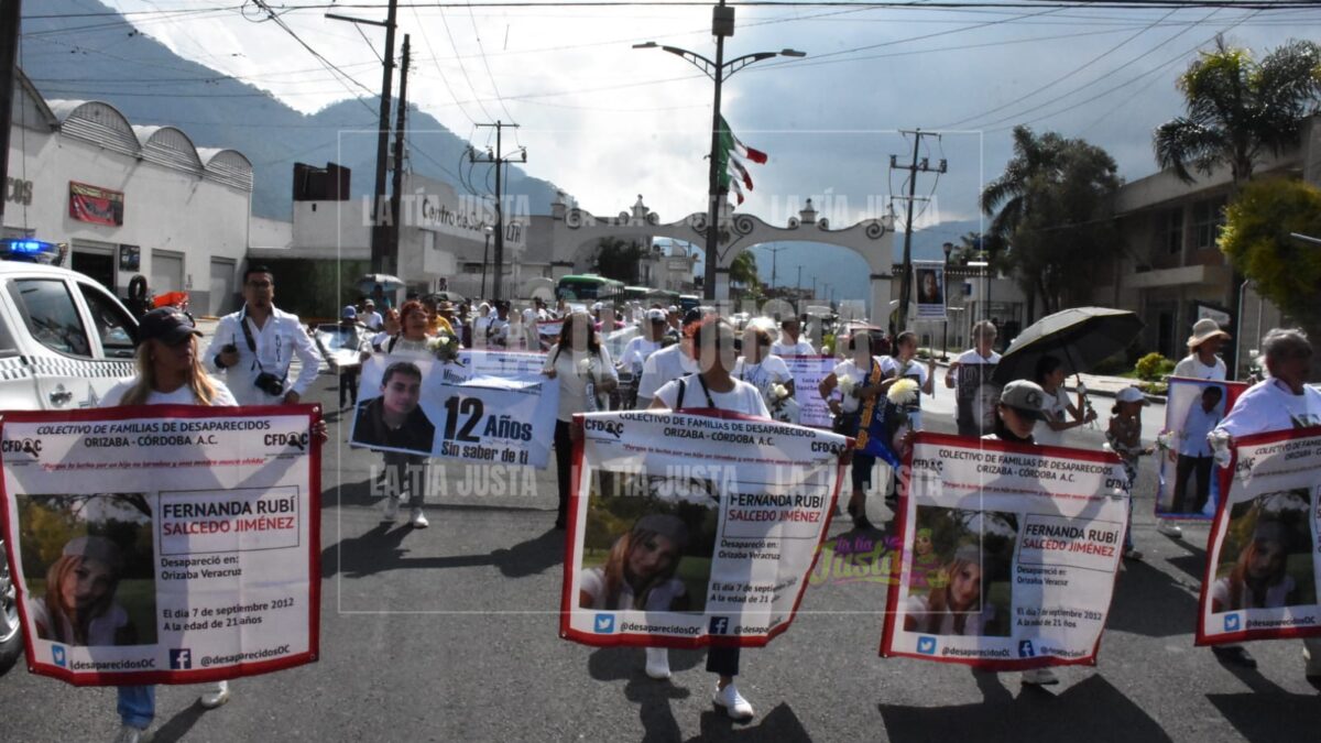 Realizan caminata pacífica “Ausencias”
