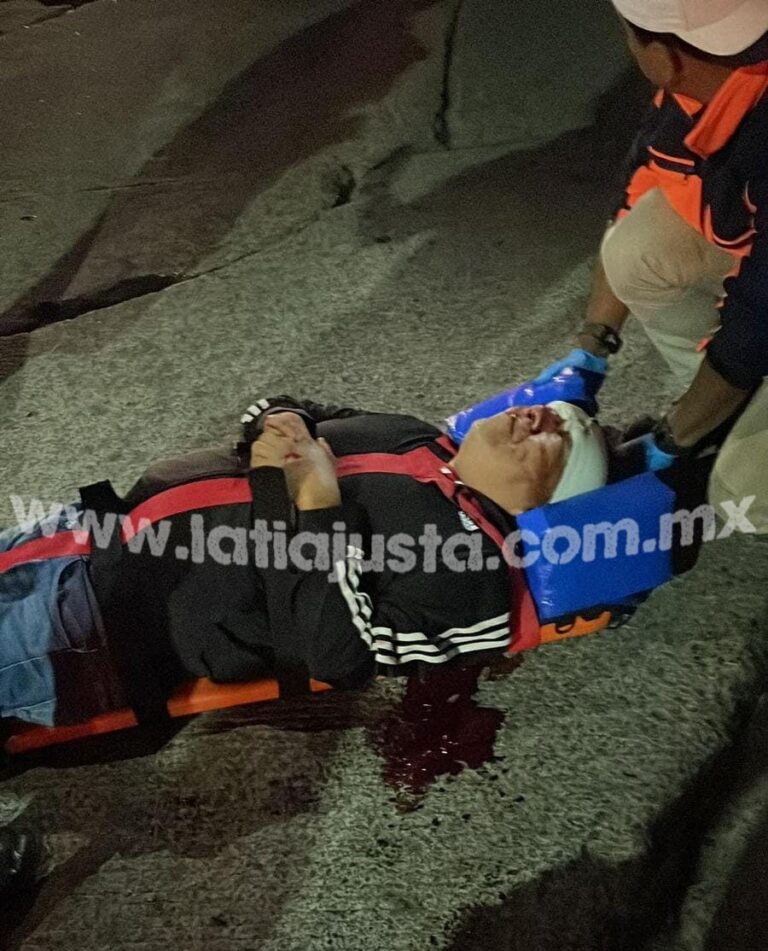 MOTOCICLISTA EN ESTADO DE EBRIEDAD, DERRAPÓ SOBRE LA CARRETERA FEDERAL ORIZABA- LA PERLA.