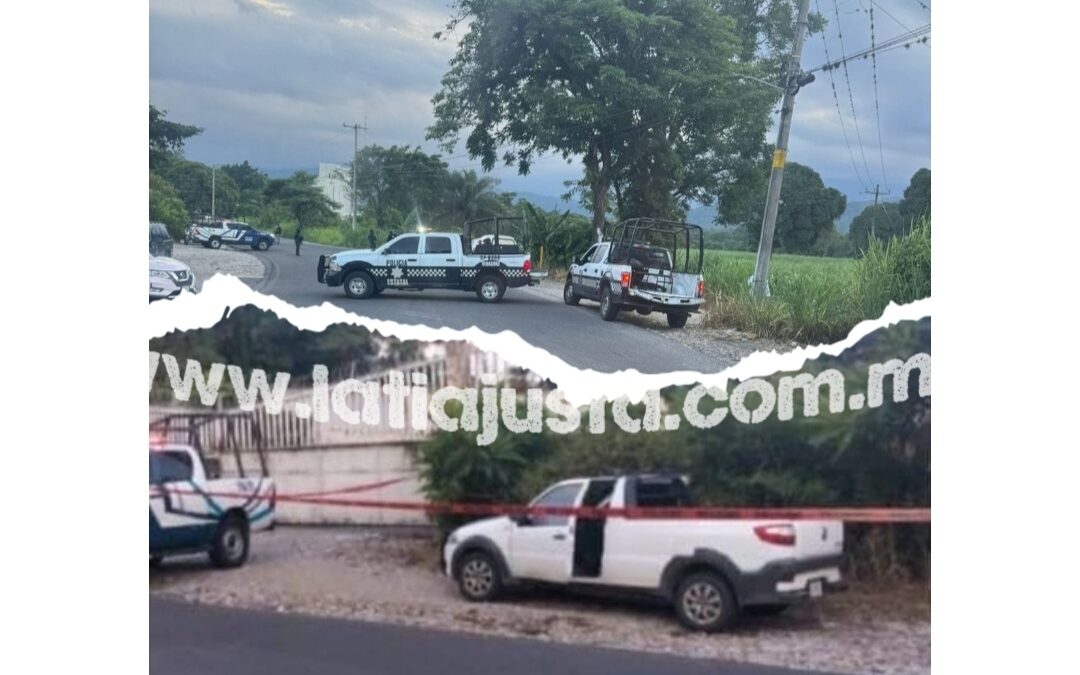 UN EMPRESARIO DE ZONGOLICA Y SU CUÑADO, LOS D3SM3MBRAD0S Y ABANDONADOS AL INTERIOR DE LA CAMIONETA PARADA EN LA DESVIACIÓN A OMEALCA.