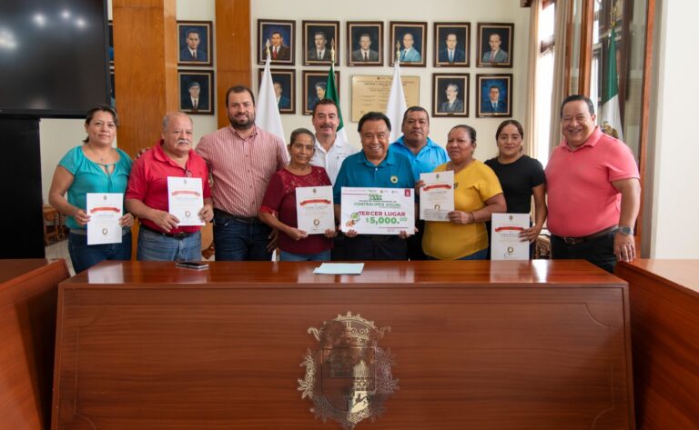 Ganan cordobeses de San Rafael Calería tercer lugar de la fase estatal en el Premio Nacional de Contraloría Social