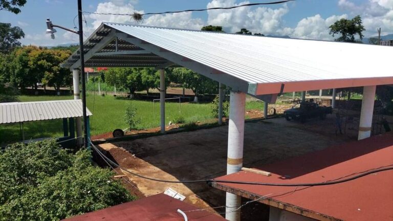 Listo techado de la telesecundaria de San José de Enmedio