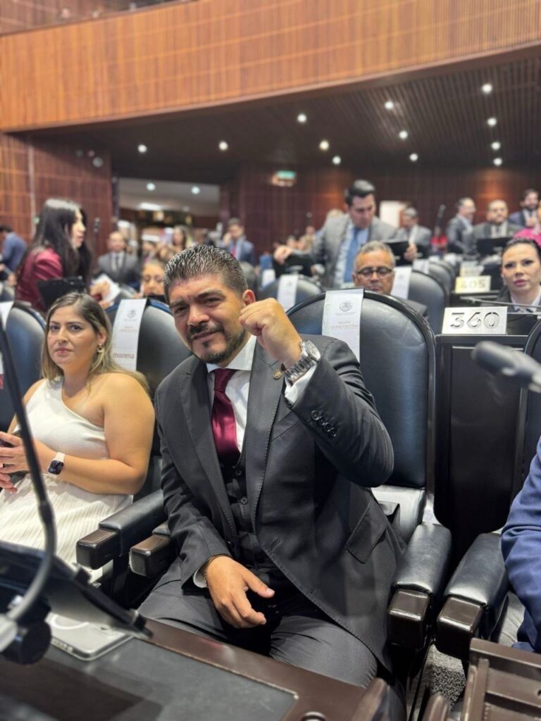 Zenyazen Escobar rinde protesta como diputado federal y reafirma su compromiso con la transformación de México y Veracruz