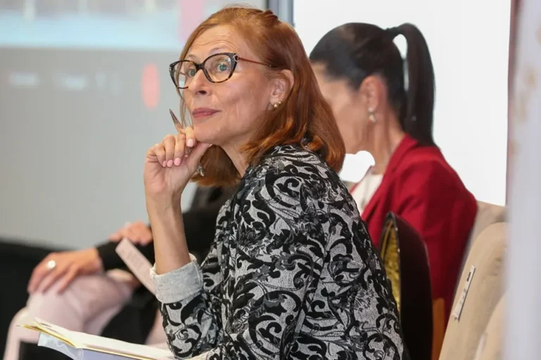 Sheinbaum nombra a Tatiana Clouthier como encargada del Instituto de Mexicanos en el Exterior