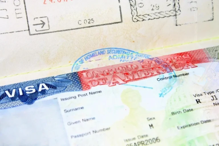 Embajada de EE.UU. adelanta citas para solicitar visas B1 y B2