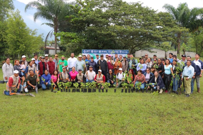 PARTICIPA IXTACZOQUUTLÁN EN JORNADA DE REFORESTACIÓN ESTATAL