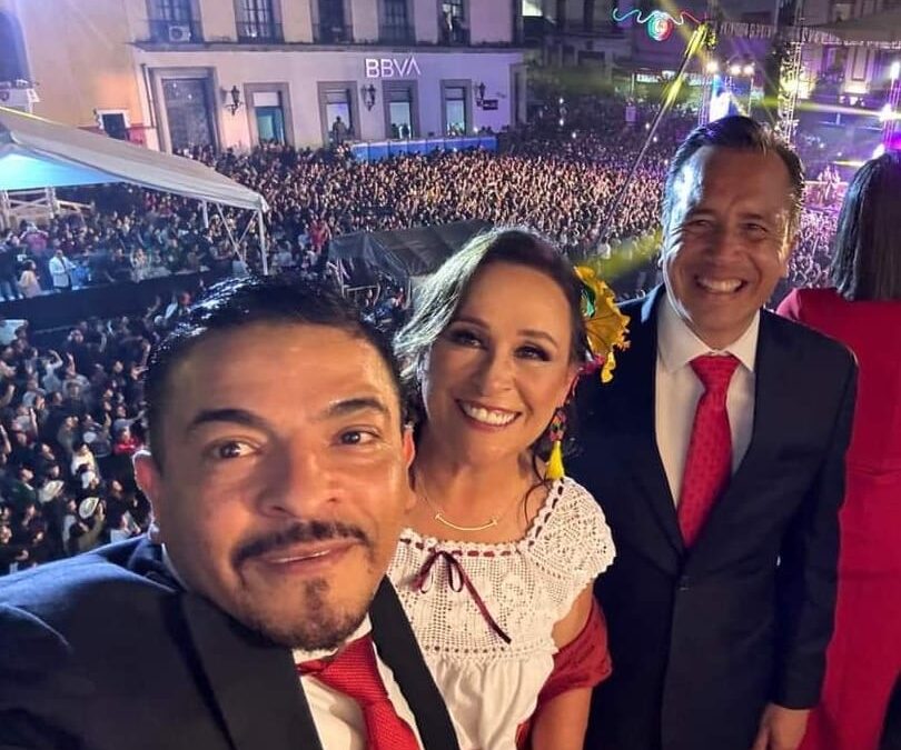 Viva México, AMLO.