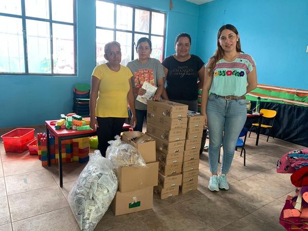 Continúa la entrega de apoyos alimentarios por parte de Sistema DIF Municipal