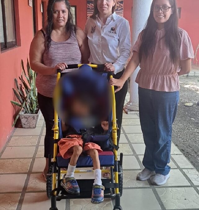 Otorga DIF de Yanga silla PCI