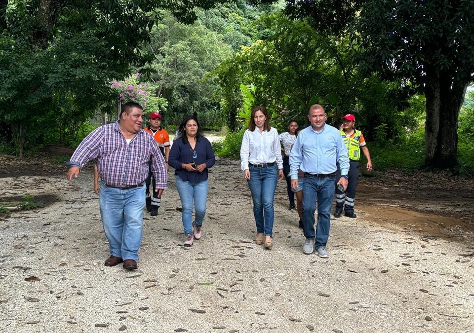 EN OBRA PÚBLICA …. SIEMPRE CONTIGO