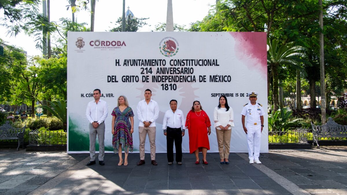 Autoridades conmemoran 214 aniversario del Grito de Independencia de México